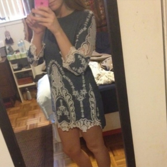 Pronto Lace Mini Dress - Picture 8 of 8